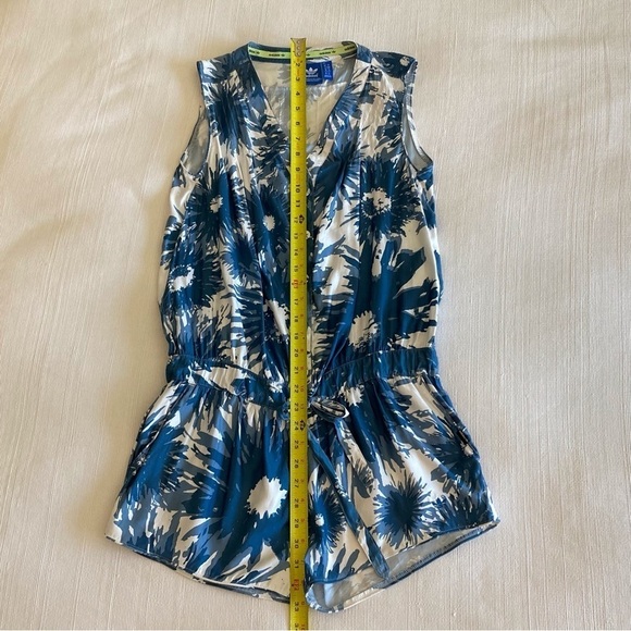 ADIDAS Floral Romper Shorts Size Small - Picture 9 of 11